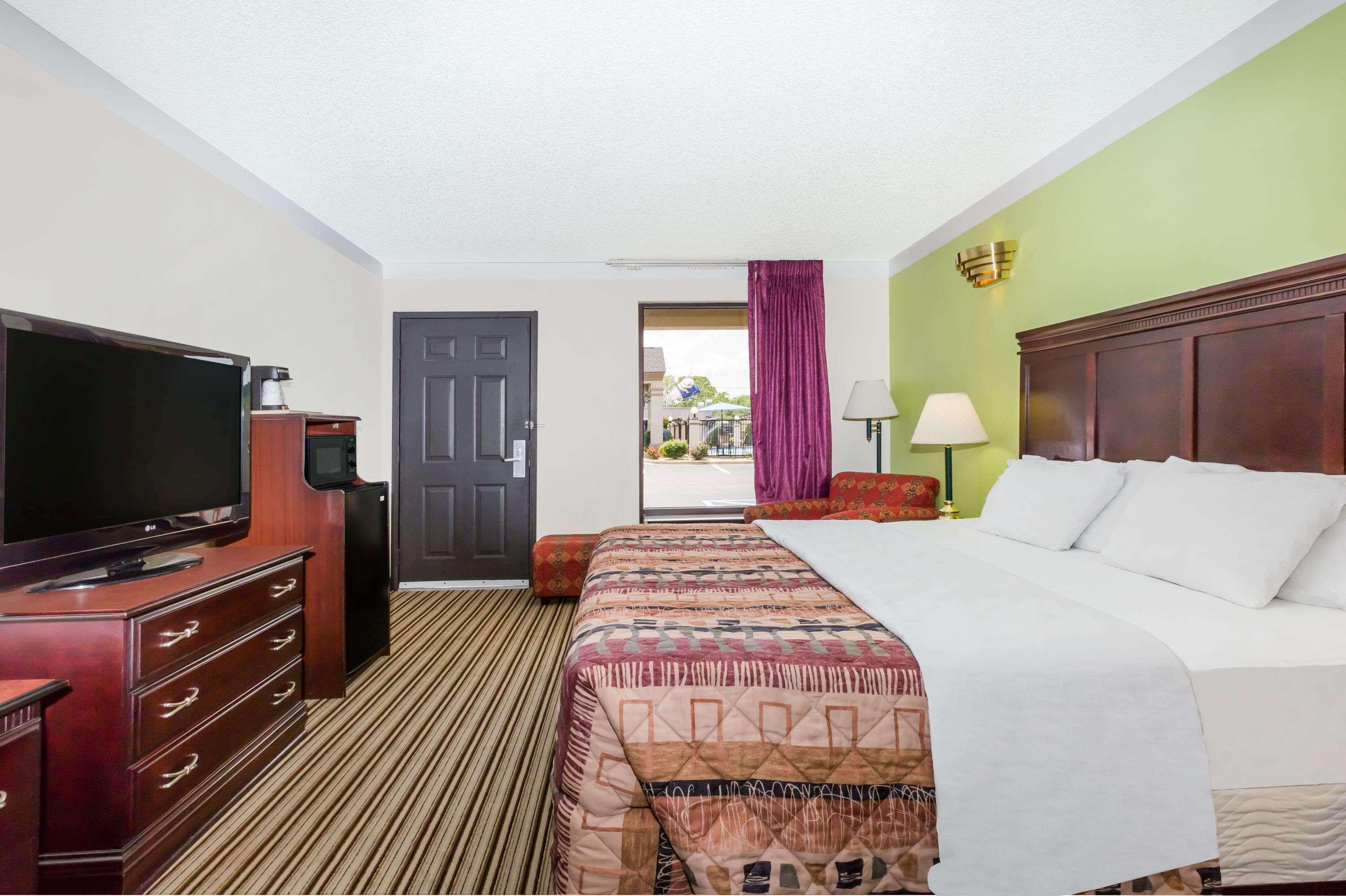 Days Inn - Oneonta Kültér fotó