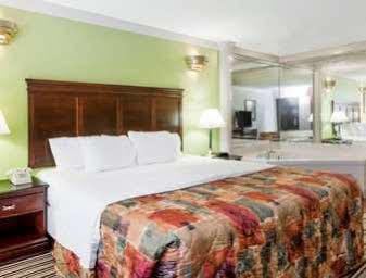 Days Inn - Oneonta Kültér fotó